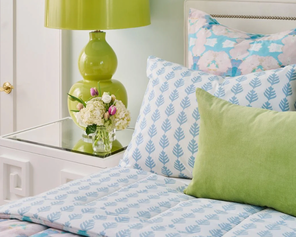 VELVET LUMBAR PILLOW 14x20 | GREEN