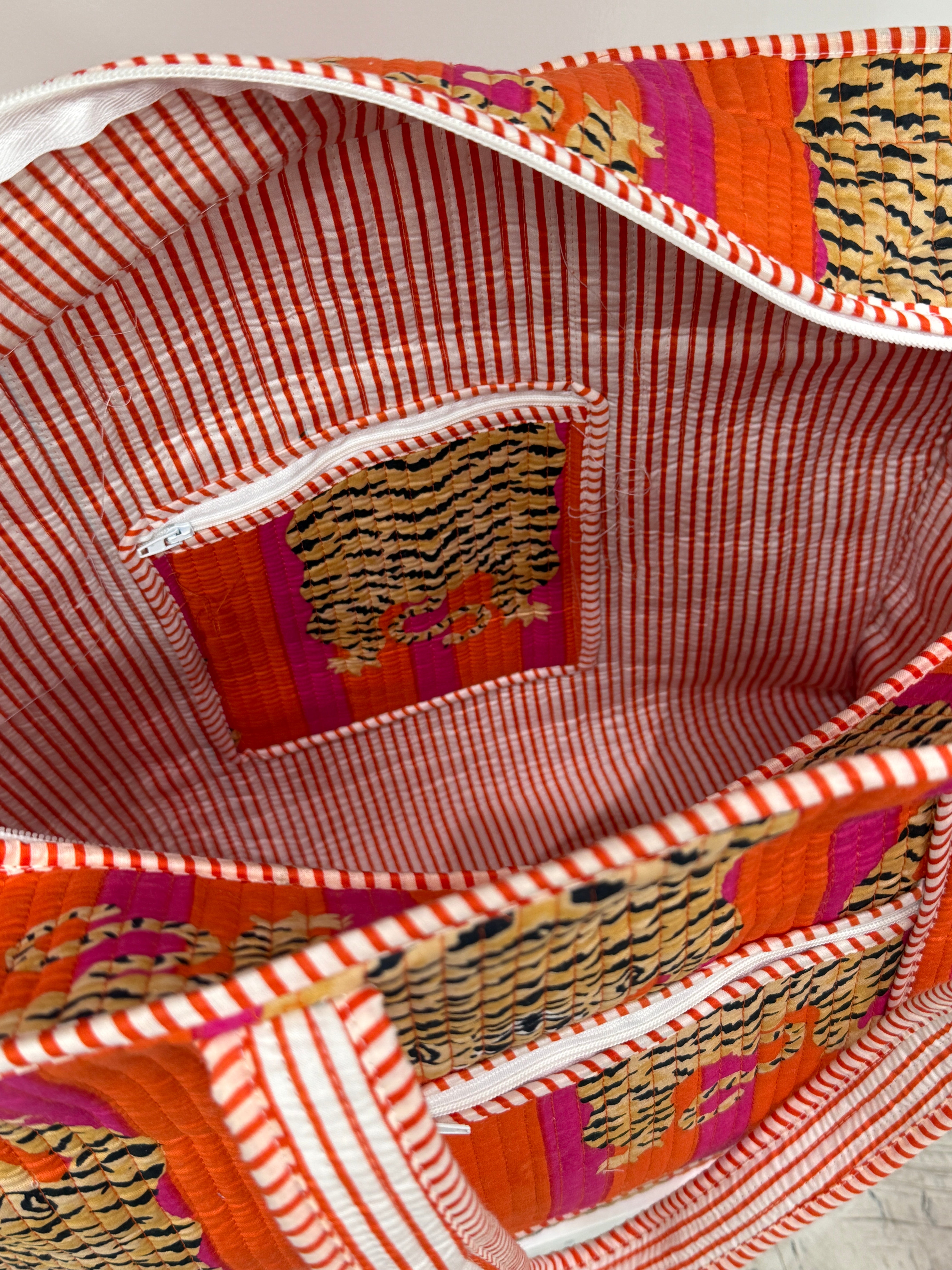 TIGER TOTE