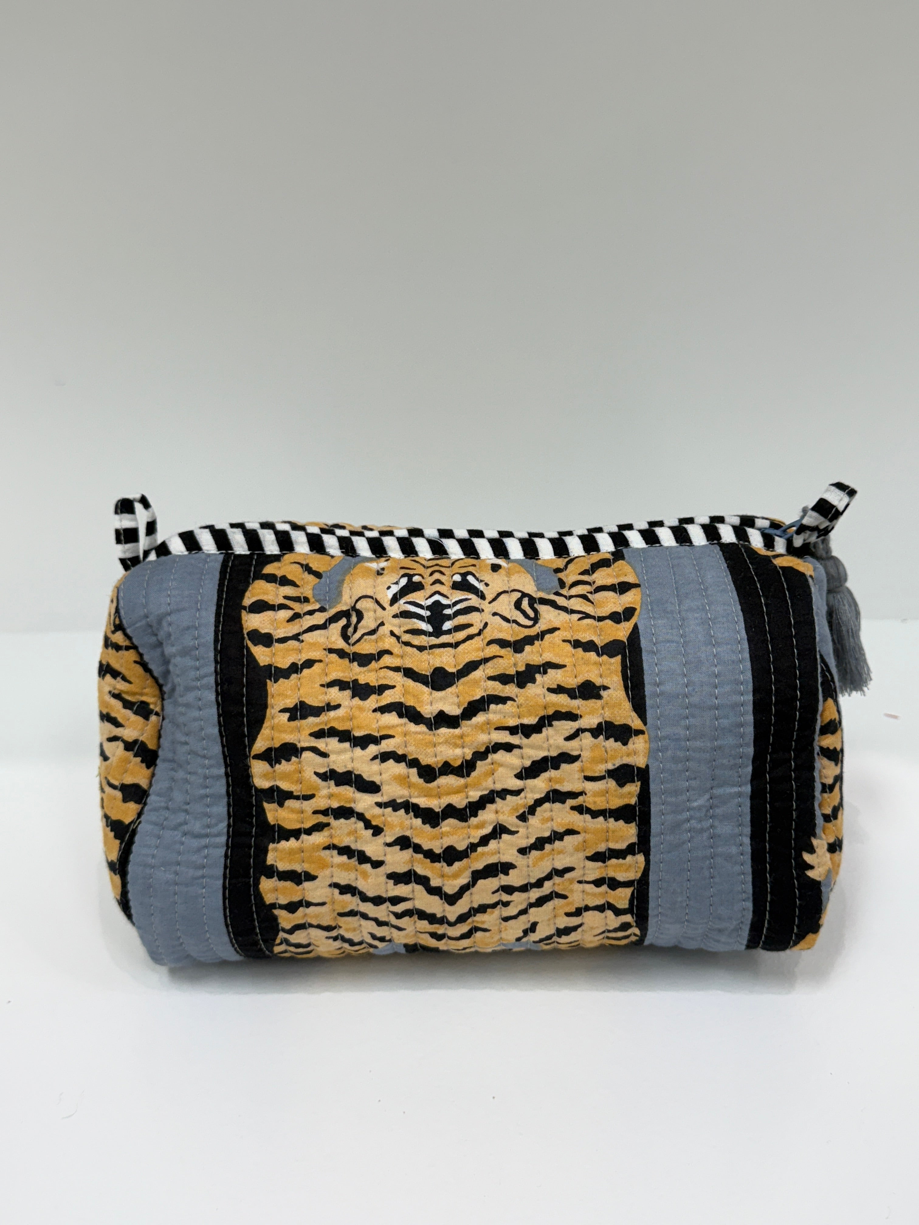 TIGER COSMETIC BAG | MEDIUM