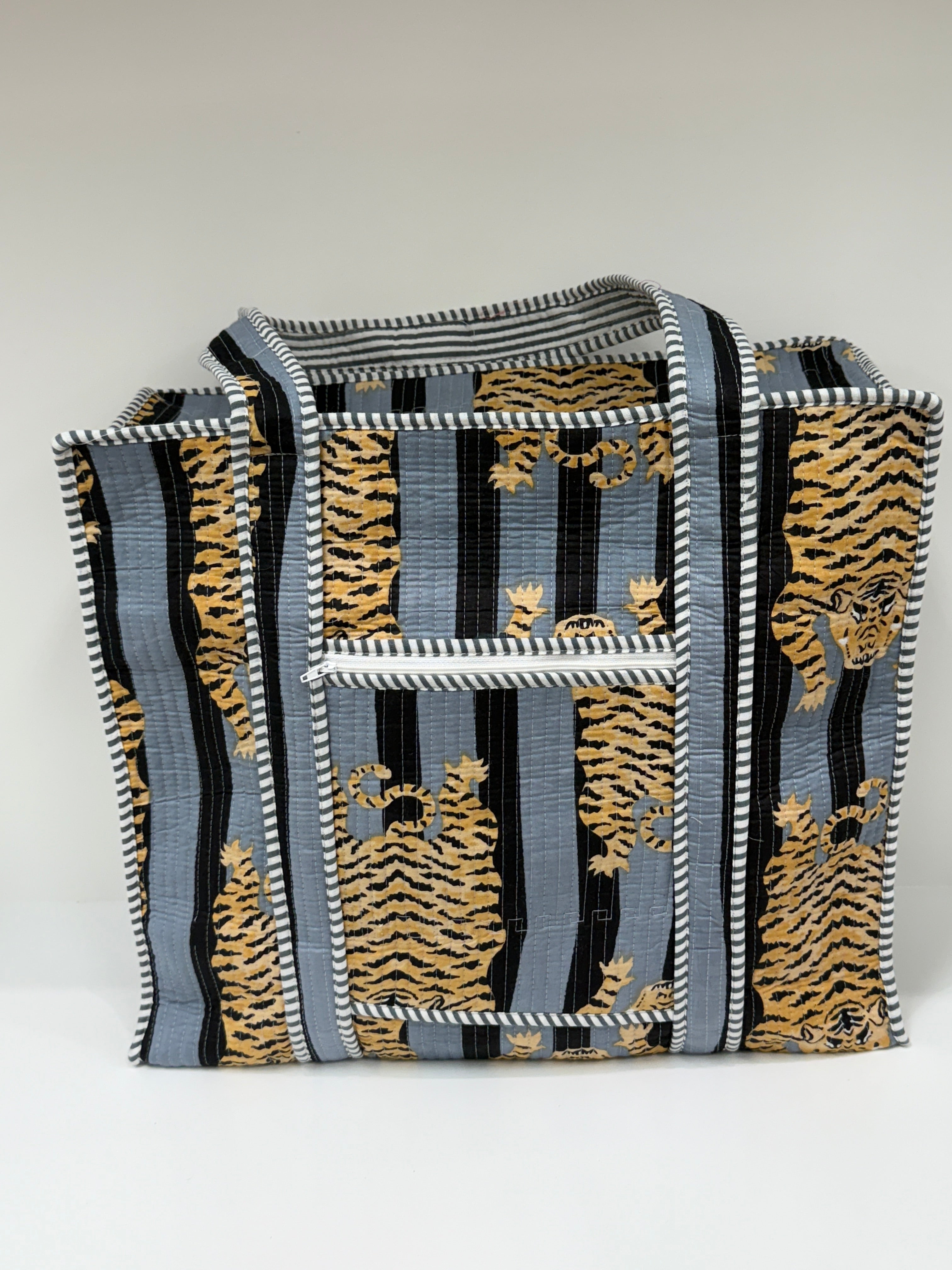 TIGER TOTE