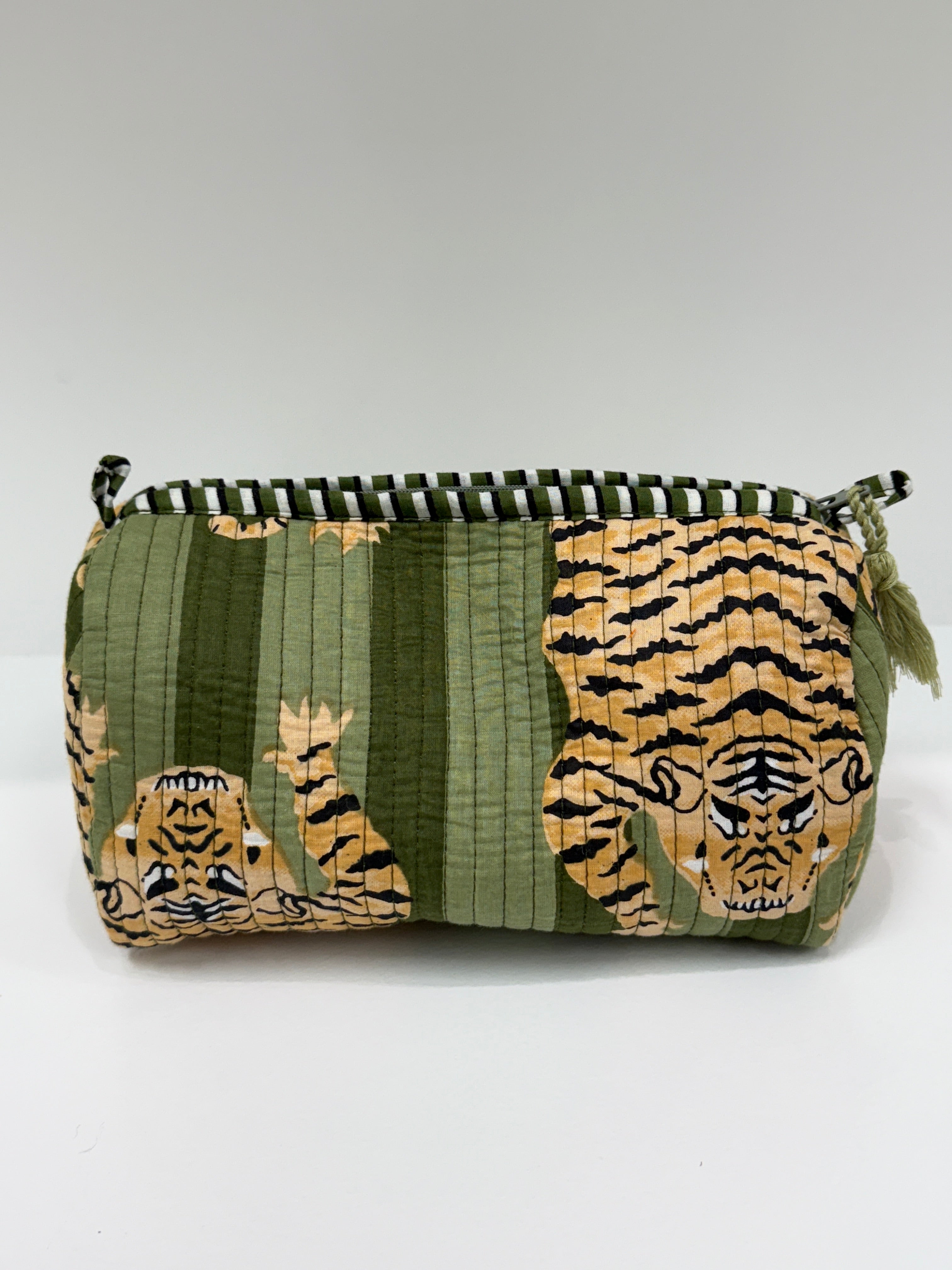 TIGER COSMETIC BAG | MEDIUM