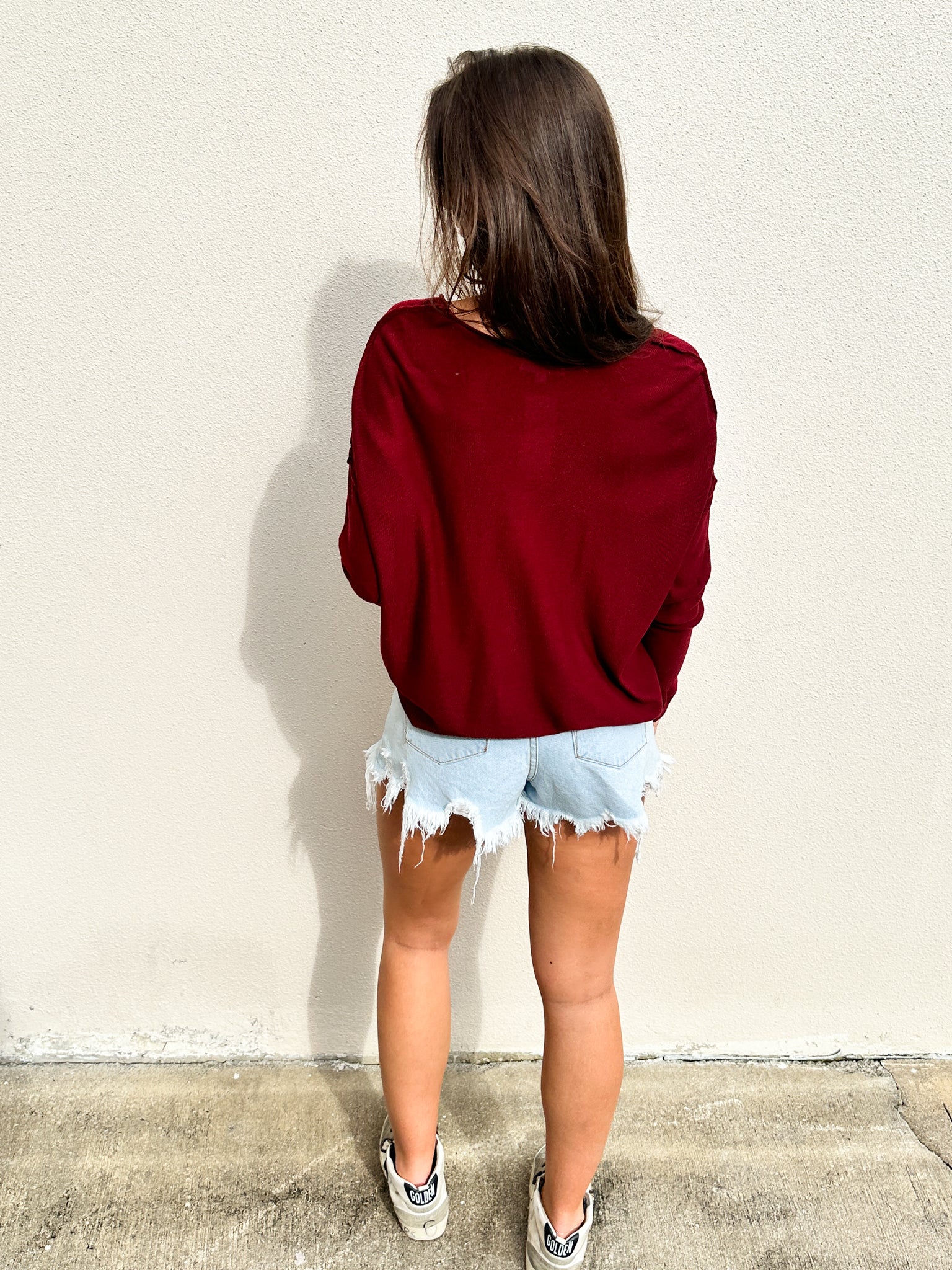SAM V-NECK SWEATER