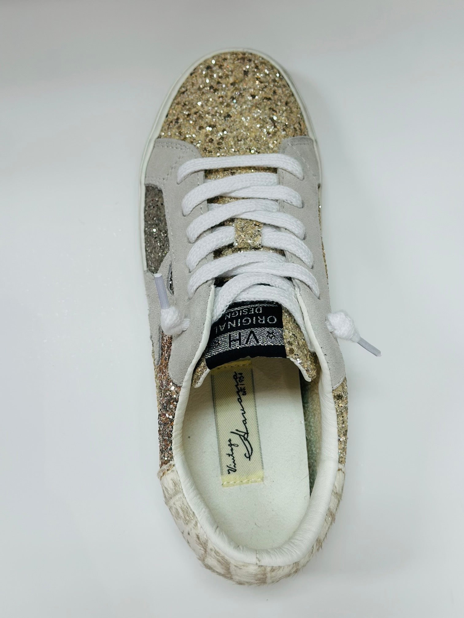 EVIE SNEAKER