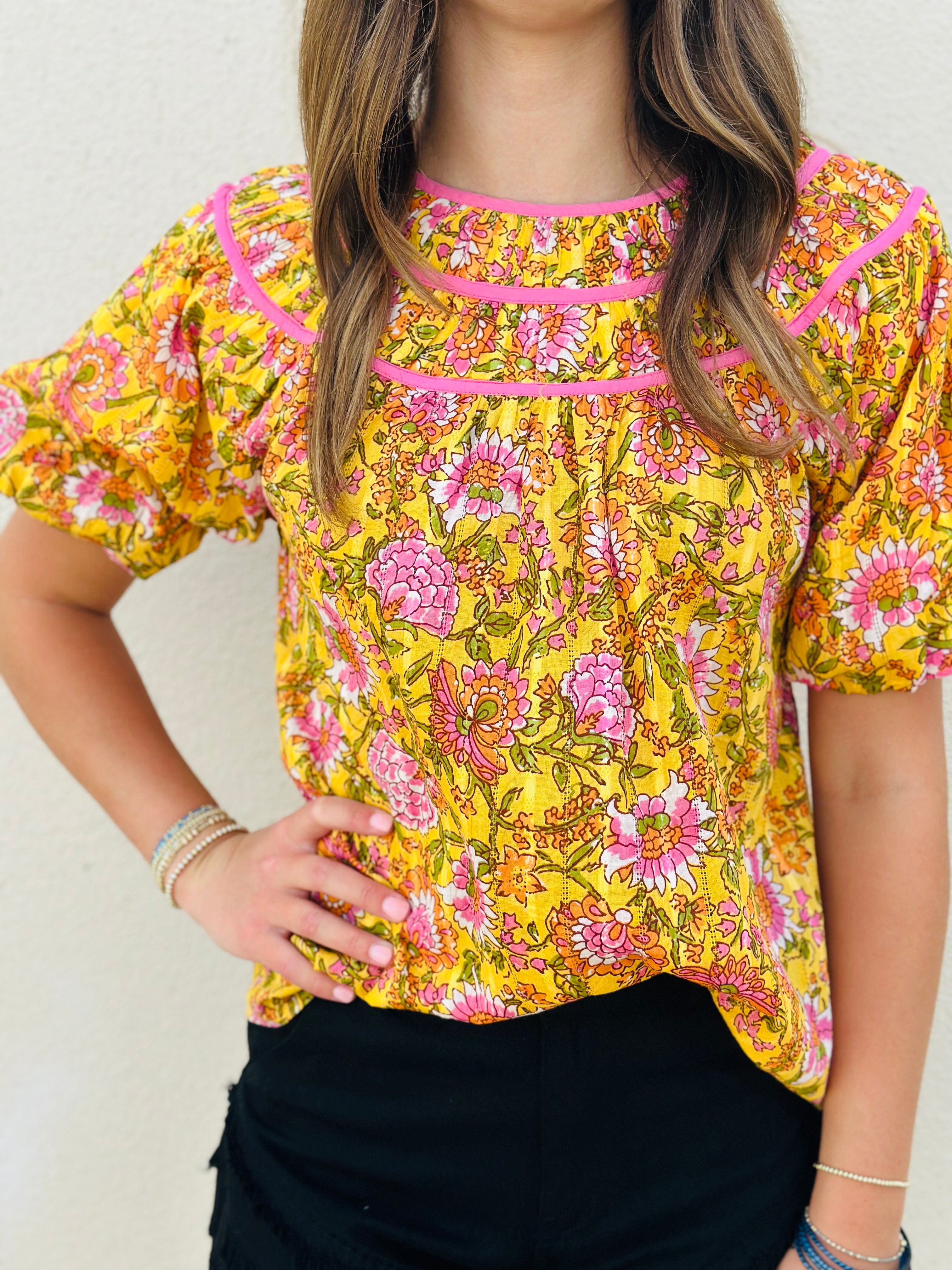 YELLOW DAISY TOP