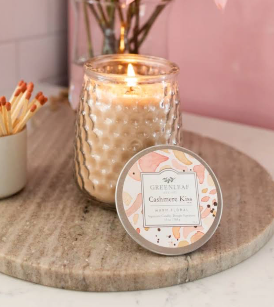 CASHMERE KISS SIGNATURE CANDLE