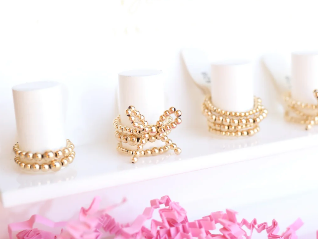 GOLD BOW RING